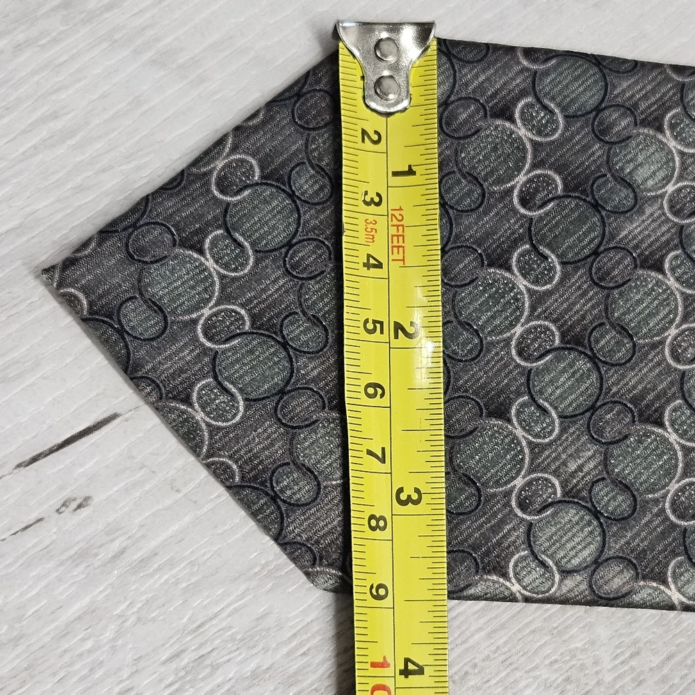 Walt Disney World Disney Resort Mickey Mouse Mens Silk Tie